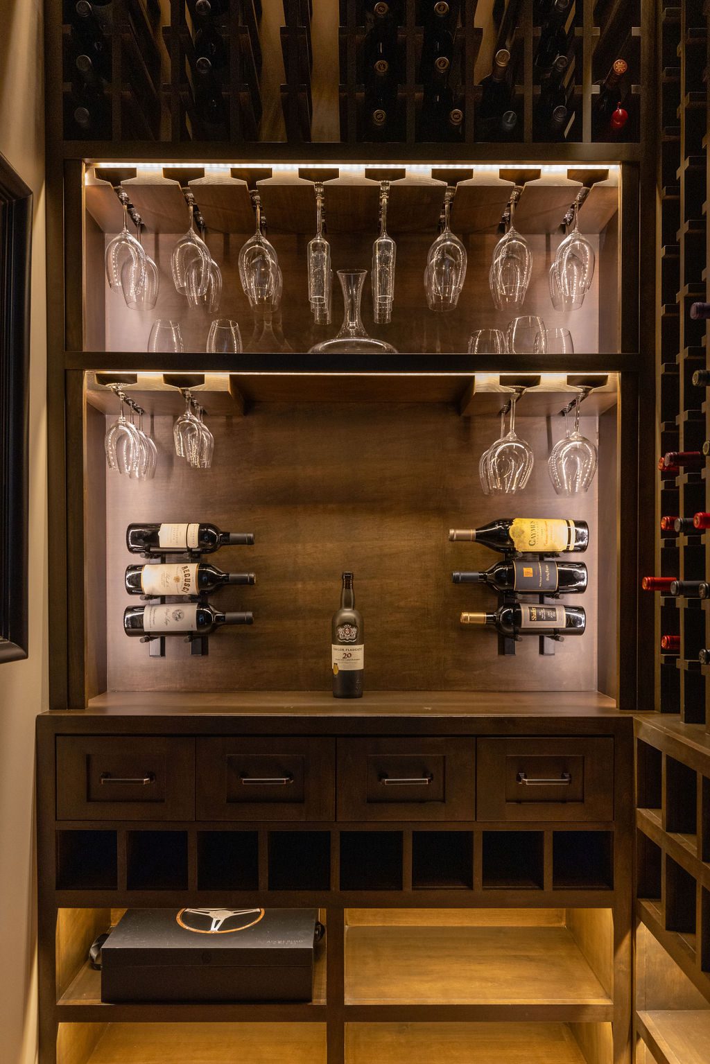 Bar & Wine Cellar